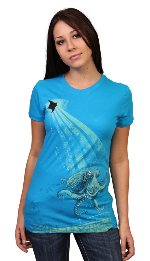 Daily Tee KiteManta custom t-shirt design by oktopussapiens girl side