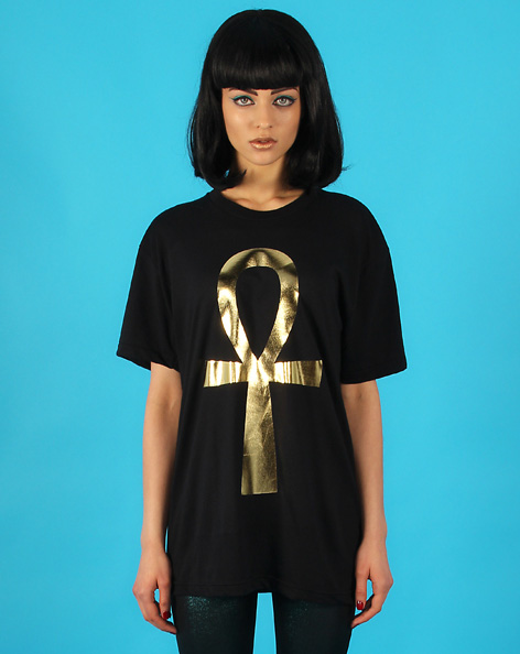 Egyptian Ankh t-shirt design in black with gold foil girl