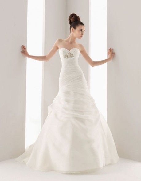 SWEETHEART A-LINE TULLE BRIDAL GOWN WITH ZIPPER