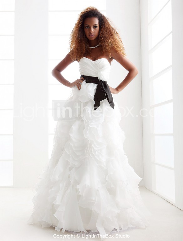 A-line Princess Sweetheart Strapless Floor-length Organza Wedding Dress
