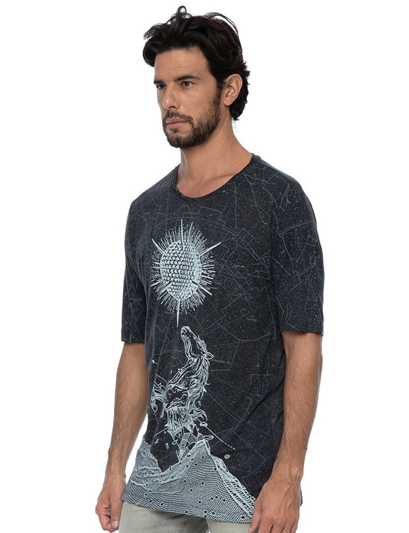Men's Streetwear t-shirt design